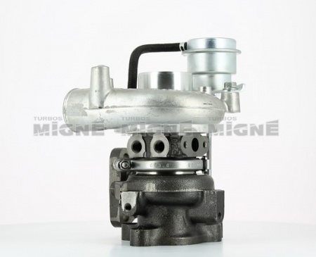 Turbo neuf comprenant :