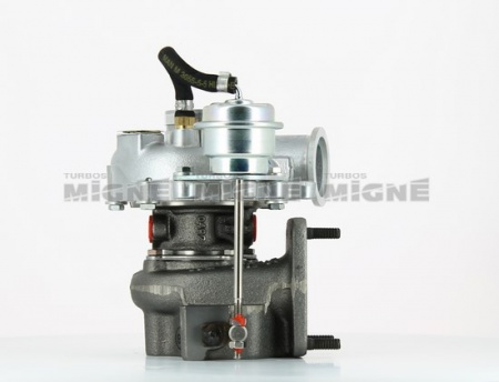 Turbo neuf comprenant :