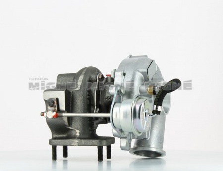 Turbo neuf comprenant :