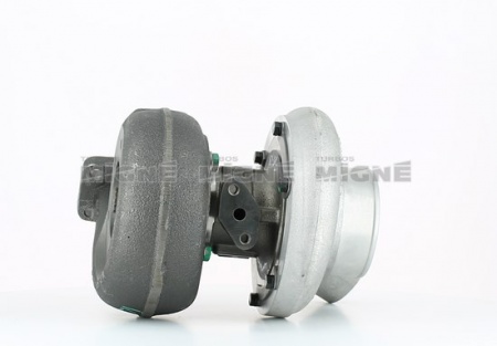 Turbo neuf comprenant :