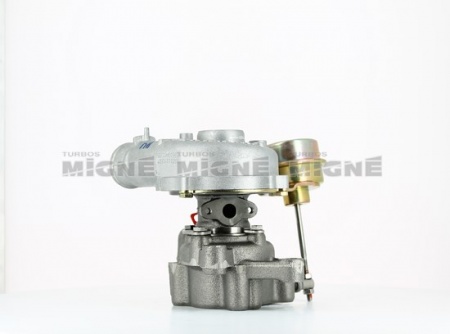 Turbo neuf comprenant :