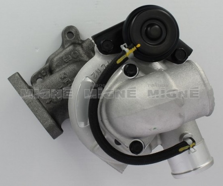 Turbo neuf comprenant :