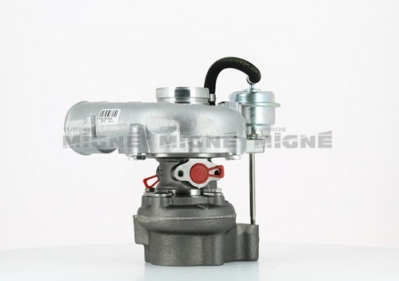 Turbo neuf comprenant :