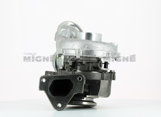 Turbo neuf comprenant :