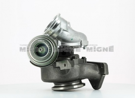 Turbo neuf comprenant :