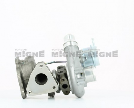 Turbo neuf comprenant :