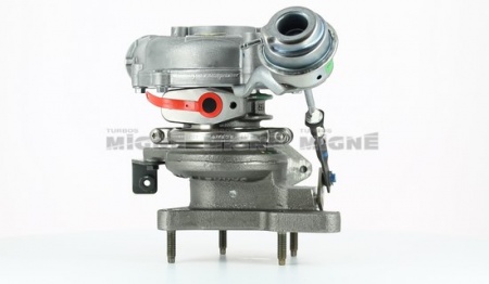 Turbo neuf comprenant :