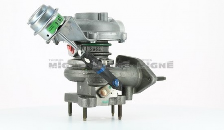 Turbo neuf comprenant :