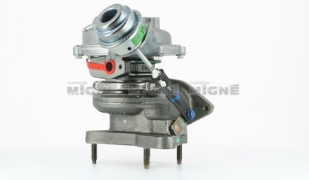 Turbo neuf comprenant :