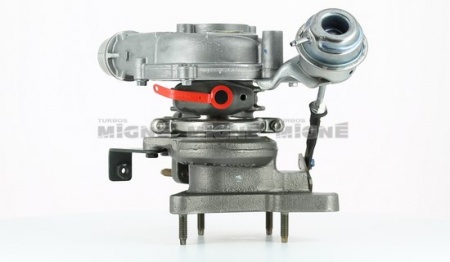 Turbo neuf comprenant :