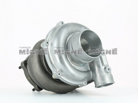 Turbo neuf comprenant :