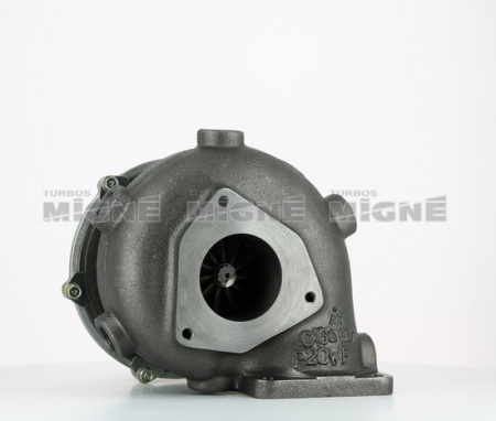 Turbo neuf comprenant :