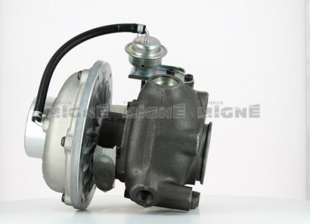 Turbo neuf comprenant :