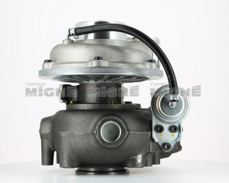 Turbo neuf comprenant :