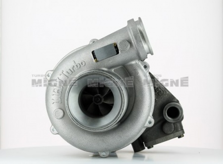 Turbo neuf comprenant :