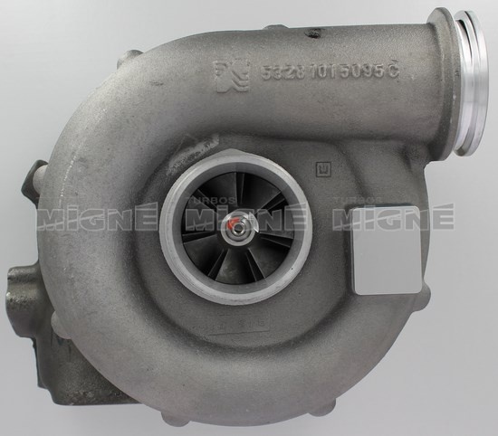 Turbo neuf comprenant :