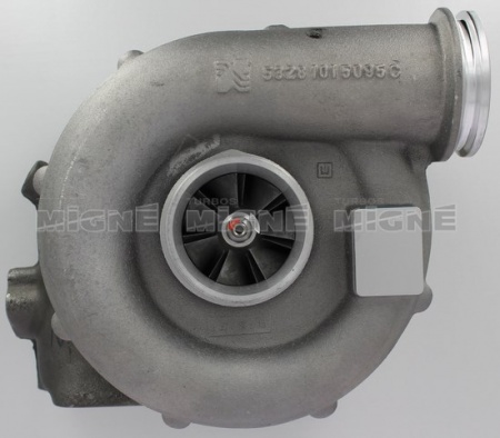 Turbo neuf comprenant :