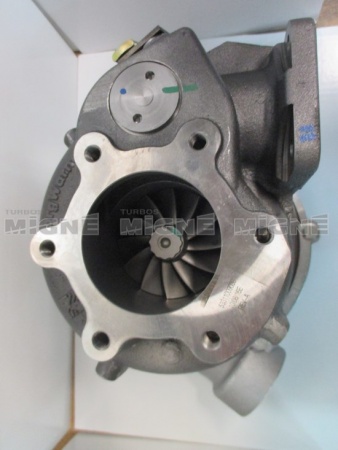 Turbo neuf comprenant :