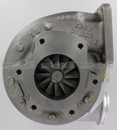 Turbo neuf comprenant :