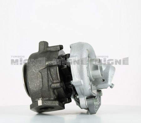 Turbo neuf comprenant :