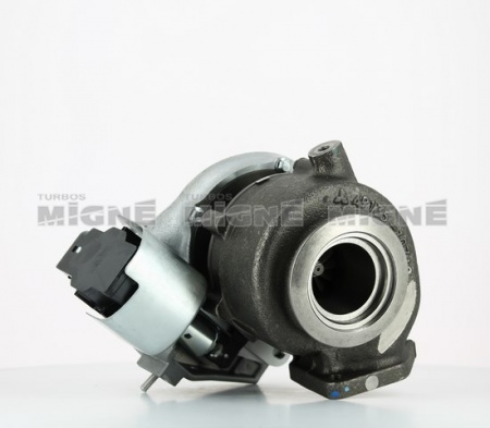 Turbo neuf comprenant :