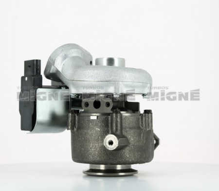 Turbo neuf comprenant :