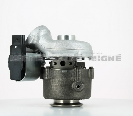 Turbo neuf comprenant :