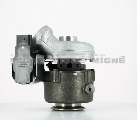 Turbo neuf comprenant :