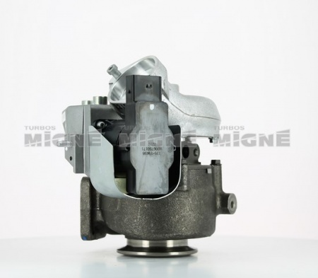 Turbo neuf comprenant :