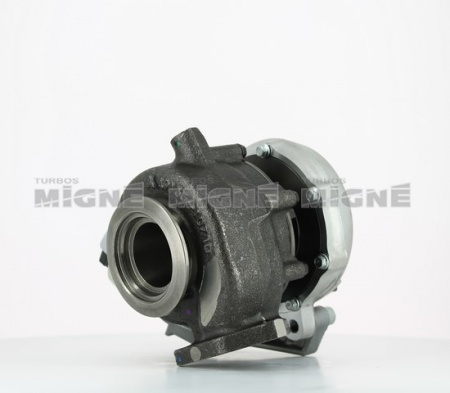 Turbo neuf comprenant :