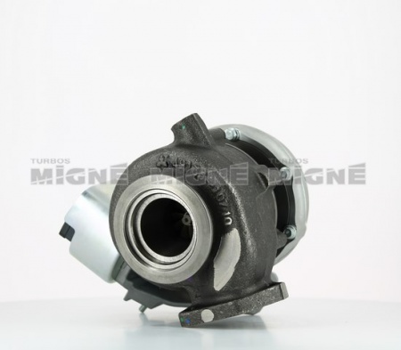 Turbo neuf comprenant :