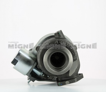 Turbo neuf comprenant :