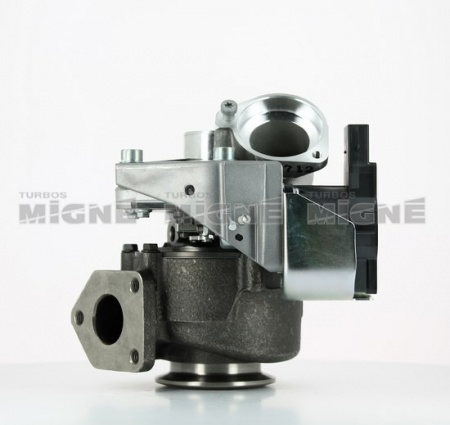 Turbo neuf comprenant :