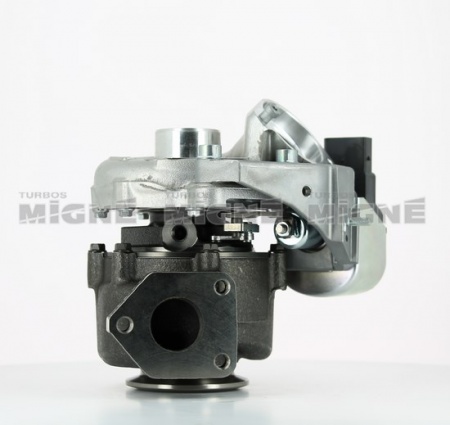 Turbo neuf comprenant :