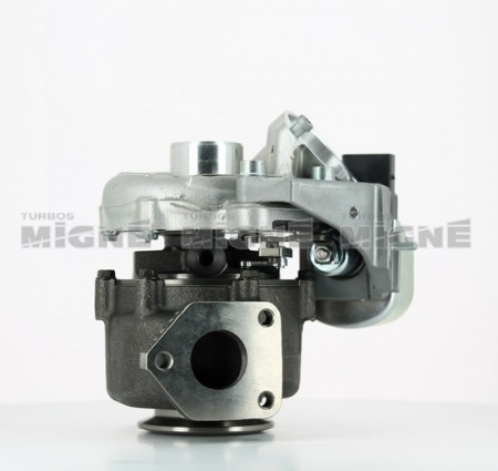 Turbo neuf comprenant :