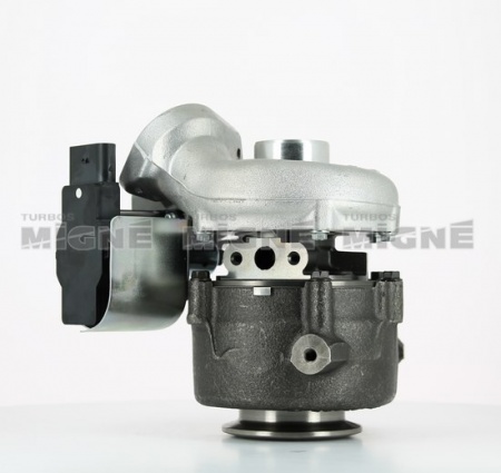 Turbo neuf comprenant :