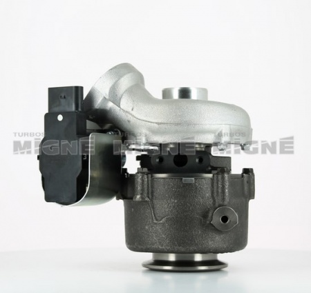 Turbo neuf comprenant :