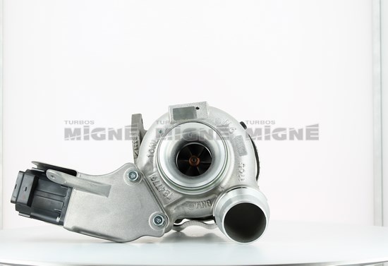 Turbo neuf comprenant :