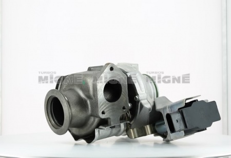 Turbo neuf comprenant :