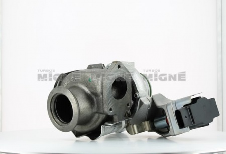 Turbo neuf comprenant :