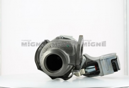 Turbo neuf comprenant :