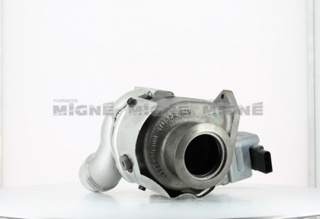 Turbo neuf comprenant :